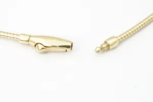 Stijlvolle 18 karaats geel-gouden flexibele zg. "Spang" of "Omega" halsketting. kopen? Bied vanaf 370!