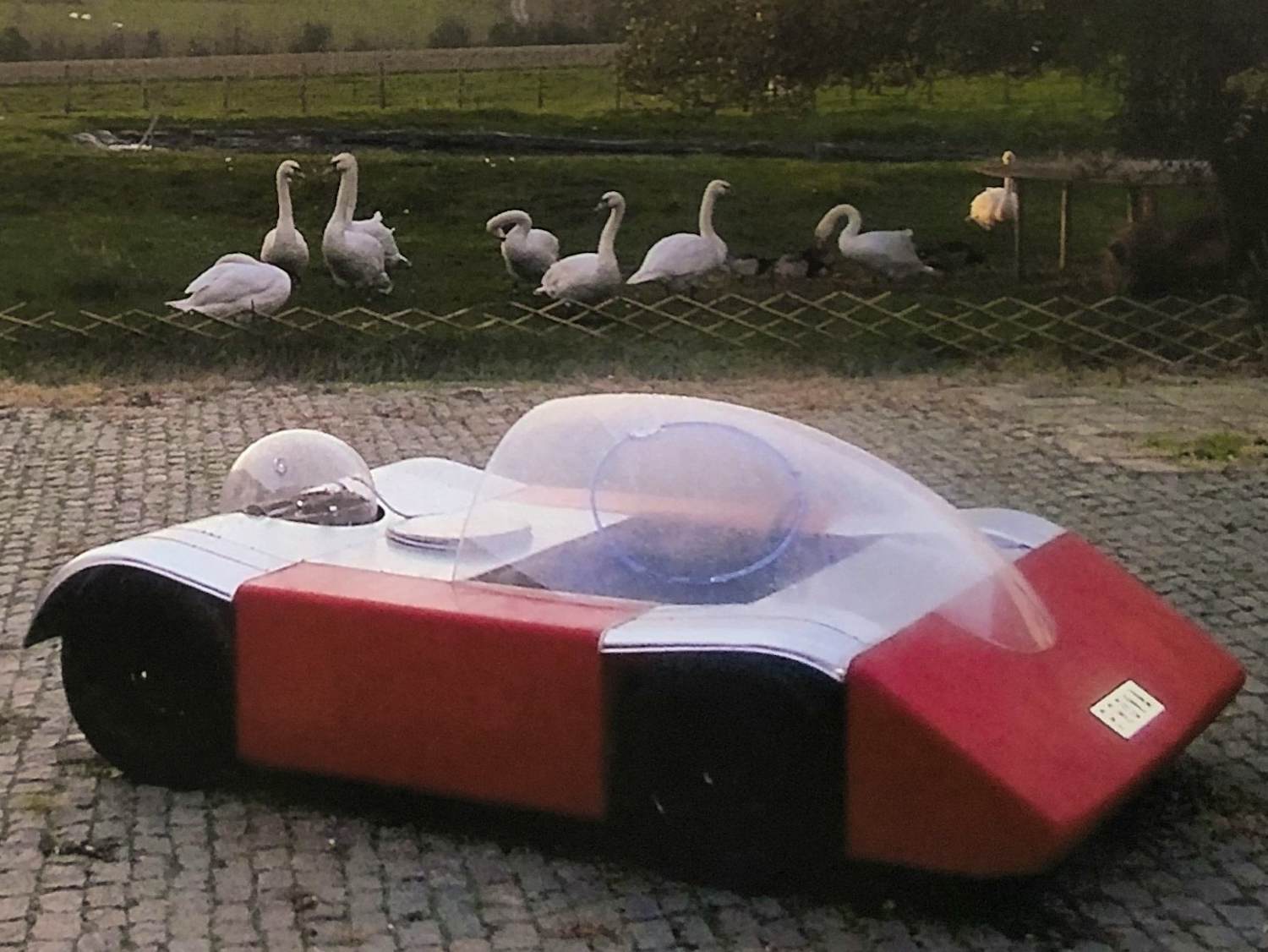 Panamarenko - Hinky Pinky Prova Car kopen? Bied vanaf 85!