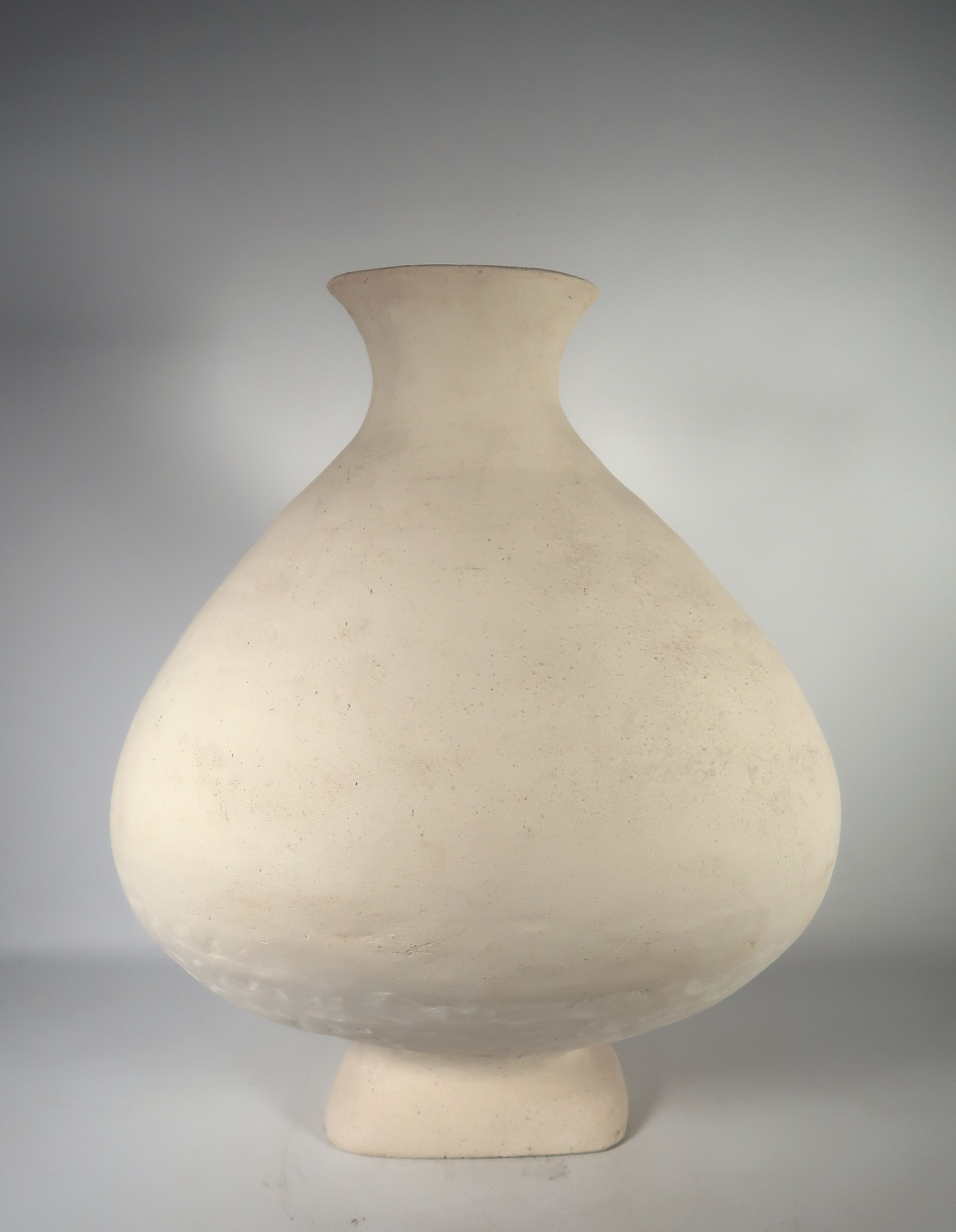 Peter von Hartsvelt Müller - Aardewerk, Ongeglazuurde vaas (Groot) kopen? Bied vanaf 20!