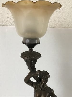 Curiosa - Charles Ruchot. Tafellamp .Smid kopen? Bied vanaf 75!