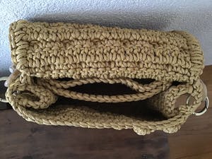 Niet of onleesbaar gesigneerd - Handtas Crochet bubble bag van designer Irina Papadopoulos kopen? Bied vanaf 10!
