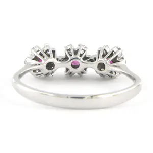 18k witgouden ring met robijn en diamant 0.25ct - rm 19(60) kopen? Bied vanaf 280!