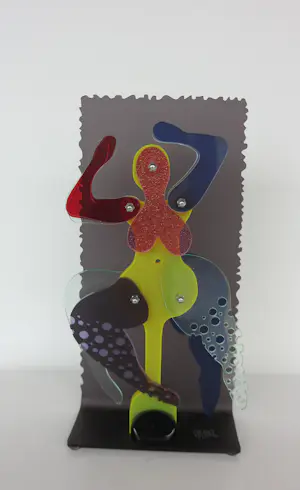 Ad van Hassel - Beeld van plexiglas in houten kistje, Buurvrouw (Cobart Pop Art) kopen? Bied vanaf 100!