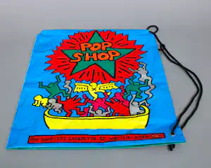 Keith Haring - Pop Shop, New York, plastic tas met draagband vendu pour 65€ !