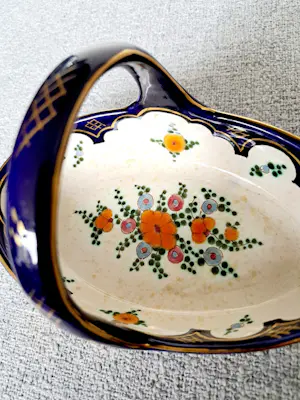 Kunstaardewerkfabriek Regina - Plateel Schaaltje gemerkt door Regina - René WB Gouda Holland, 1938 kopen? Bied vanaf 30!