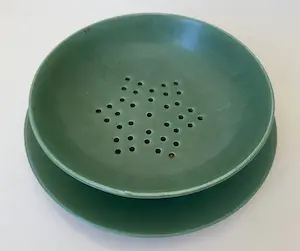 Firma Regout & Co - Art Deco groen aardewerken fruittest kopen? Bied vanaf 1!