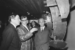 Rien Goené - Figuur ijzer kopen? Bied vanaf 650!