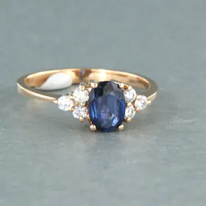 18k gouden ring bezet met een saffier tot. 0,90ct en briljant geslepen diamant kopen? Bied vanaf 450!