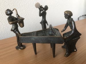 Brons (Onbekend) - 4 Bronze beelden van een orkestje. kopen? Bied vanaf 45!