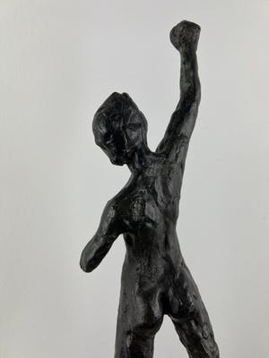Niet of onleesbaar gesigneerd - Abstracte voorstelling van een vrouw in brons kopen? Bied vanaf 1!