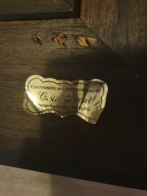 Niet of onleesbaar gesigneerd - Zeilbootjes met op de achtergrond een kerkje kopen? Bied vanaf 1!