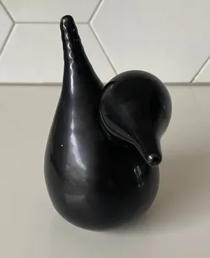 Niet of onleesbaar gesigneerd - Kunst keramische figuur van een eend kopen? Bied vanaf 1!