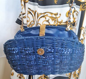 Niet of onleesbaar gesigneerd - Bulaggi en krokodil farm 2 tassen kopen? Bied vanaf 10!