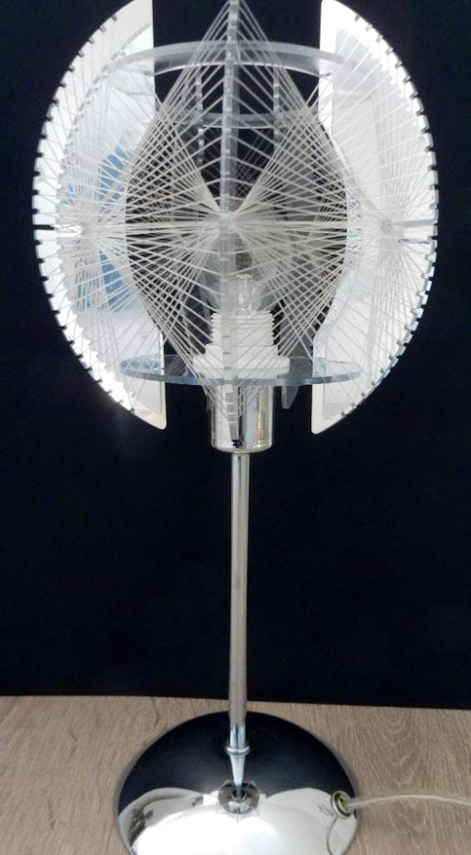 Niet of onleesbaar gesigneerd - Gave tafellamp ontwerp van Paul Secon kopen? Bied vanaf 1!