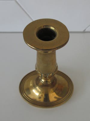 Niet of onleesbaar gesigneerd - Antieke Engelse Messing kandelaar kopen? Bied vanaf 1!