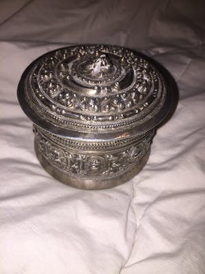 Niet of onleesbaar gesigneerd - Indiaanse pot kopen? Bied vanaf 1!