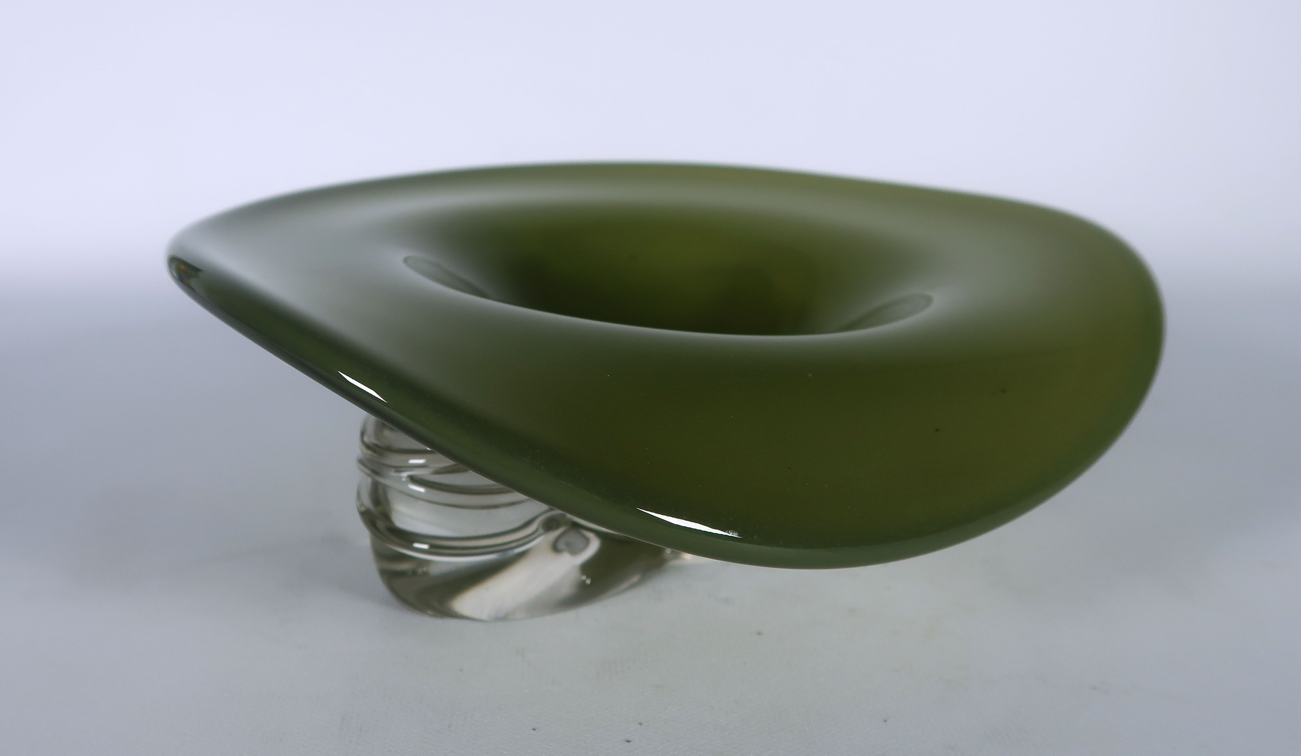 Tamaian - Glas, Schaaltje op voet kopen? Bied vanaf 20!