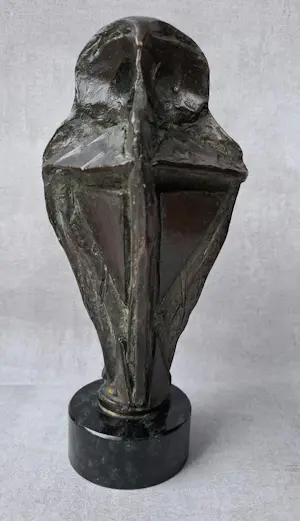 Eric Claus - Bronzen Uil kopen? Bied vanaf 895!