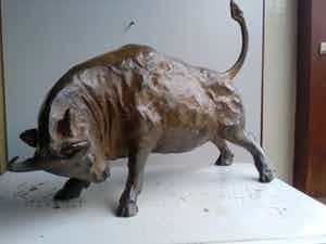 Pierre Chenet - Stier in brons getekend verkocht voor € 275!