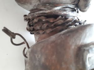 Niet of onleesbaar gesigneerd - SONGYE - Fetish beeld - Hout en ijzer kopen? Bied vanaf 10!