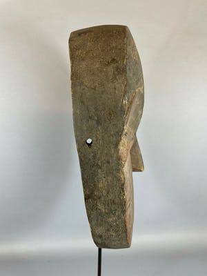 Lega - 210821 - Tribal used African mask from the Lega Bwami - Congo. kopen? Bied vanaf 65!