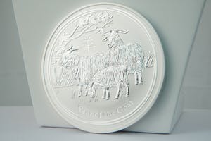 2426 -Puur zilveren 10$ Australia Elizabeth II Munt - Year of the Goat - kopen? Bied vanaf 120!