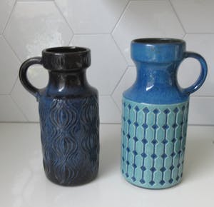 Jasba - Twee grote vintage kruikvazen - model "Amsterdam" en model 1640-28 - Scheurich kopen? Bied vanaf 30!