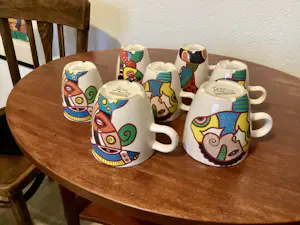 N.V. Porselein- en Tegelfabriek Mosa - Clemens Briels 5 x kleine mokken en 2 x grote mokken v Nikolai Carels kopen? Bied vanaf 20!