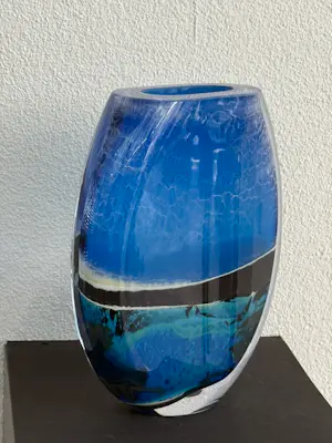 Yves Braun - Blauw fluorecent glas object kopen? Bied vanaf 450!