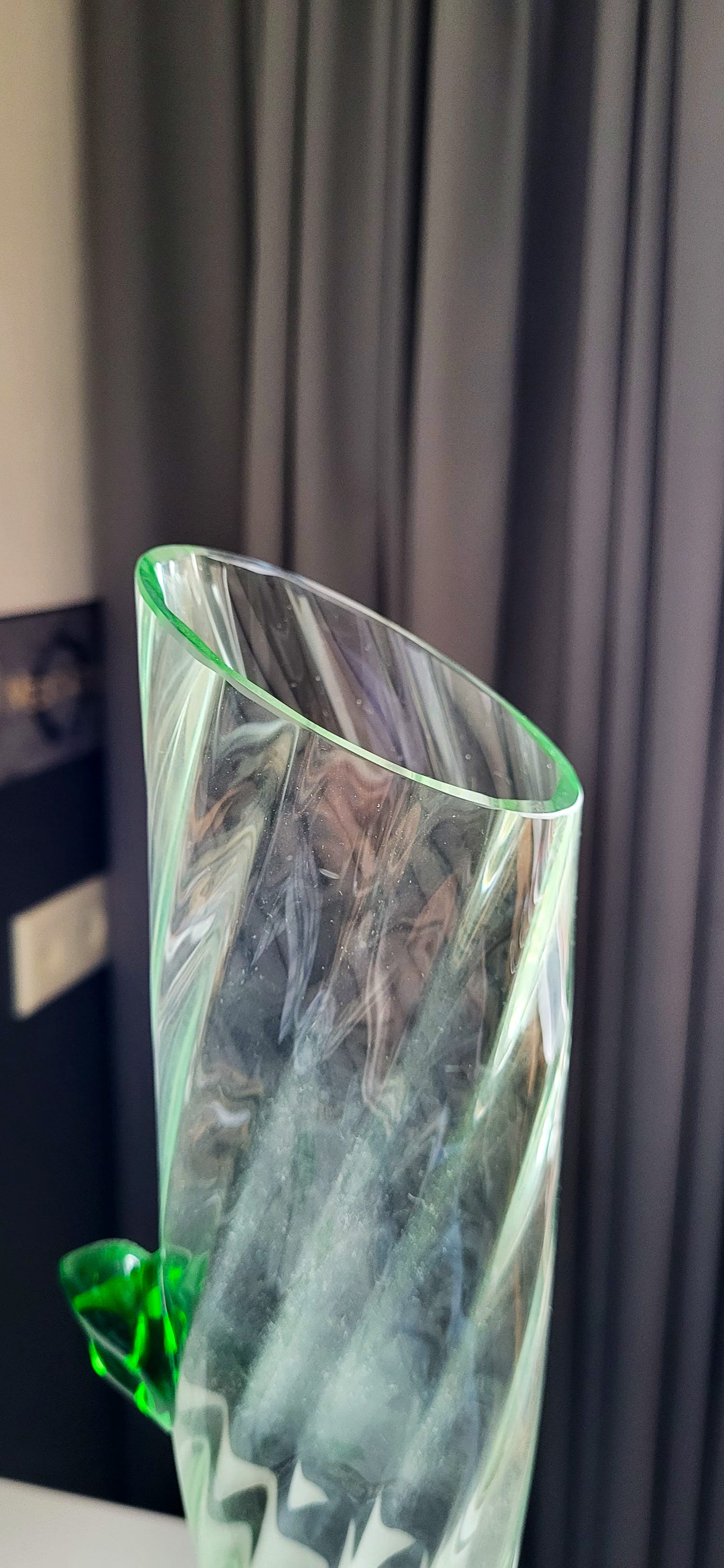 Borek Sipek - Spiraalvormige vaas kopen? Bied vanaf 60!