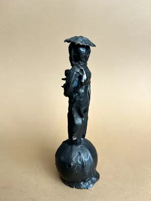 Nicolas Dings - Moeder Aarde kopen? Bied vanaf 150!