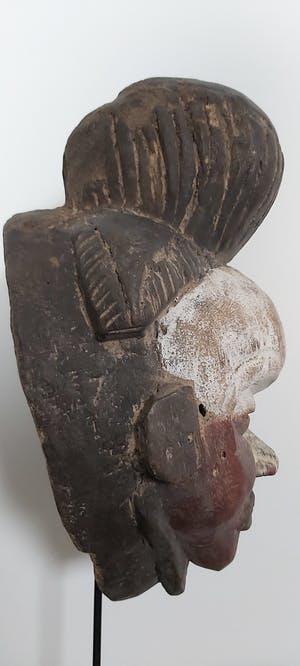 Punu - Oud tribal vrouwelijk masker kopen? Bied vanaf 35!