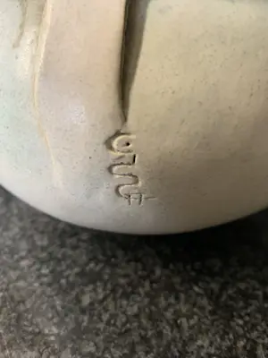 Ciska Kok - Keramische sculptuur van twee kussende figuren . kopen? Bied vanaf 50!