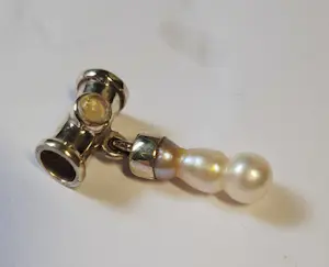 Zilveren hanger gezet met parel kopen? Bied vanaf 55!