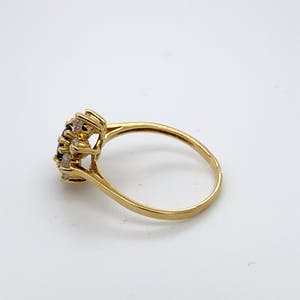 18kt gouden saffier ring   met simulanten diamantmaat 52/16,50, 2,84 gr kopen? Bied vanaf 120!