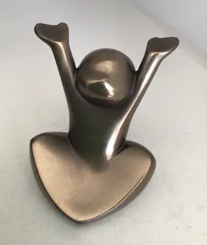 Janneke Ros - Beeld “ Vrolijk kind ! “ kopen? Bied vanaf 1!