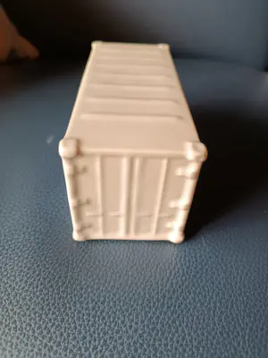 Koninklijke Tichelaar Makkum - Hugo Kaagman – Art on a Box Container 373/500 – Royal Tichelaar Makkum kopen? Bied vanaf 250!