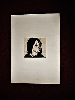 Hans Bernard - Jong gestorven grafisch talent - gesigneerde Linosnede "Portret van Kimi" 1964 kopen? Bied vanaf 10!