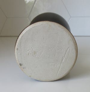 Niet of onleesbaar gesigneerd - Jan Vander Elst - Studio keramische kan en twee bekers kopen? Bied vanaf 1!