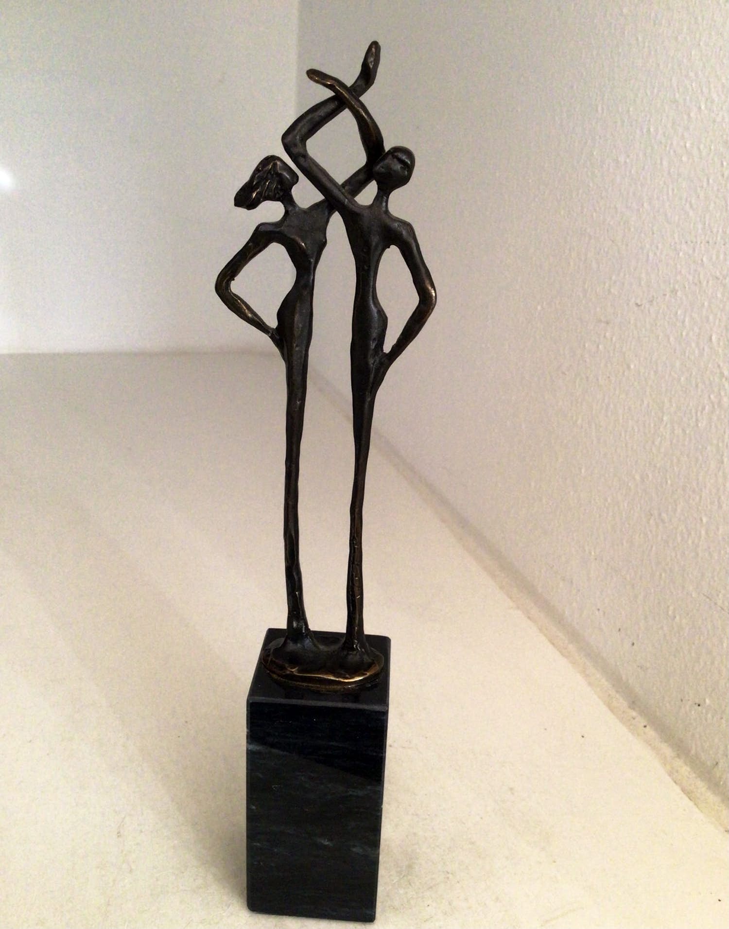 Corry Ammerlaan - Sculptuur “ TOGETHER “ kopen? Bied vanaf 1!