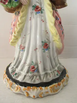 Real Fabbrica Capodimonte - Handgeschilderde figuurtje 30 cm! kopen? Bied vanaf 50!