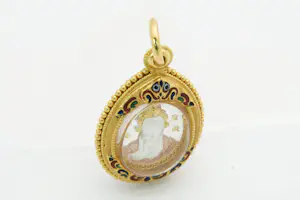 90 - Ged. gouden 20krt Confucius hanger versierd met tijgerkop en kleur emaille kopen? Bied vanaf 240!