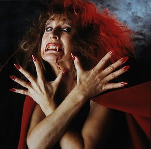 Paul Huf - Foto, Liesbeth List als vampier - Ingelijst kopen? Bied vanaf 1!