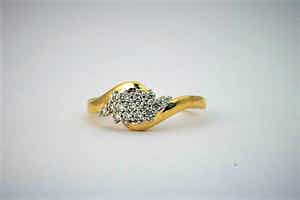 1203- Chique geel-gouden (14 krt) & diamanten (0.15ct) dames ring- gekeurd verkocht voor € 140!