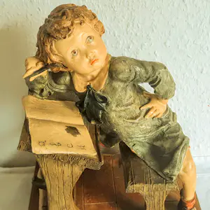 Real Fabbrica Capodimonte - Capodimonte Figur /Statue Schuljunge von Giuseppe Armani kopen? Bied vanaf 120!