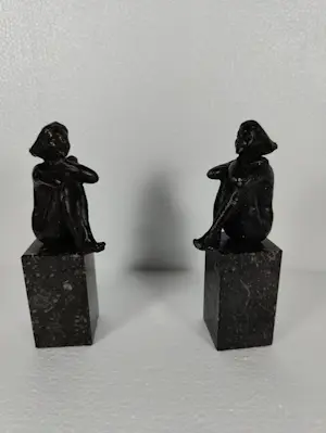 Niet of onleesbaar gesigneerd - A beautiful bronze statue of Dreamer kopen? Bied vanaf 1!