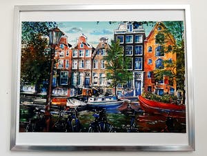 Elena Polyakova - Een gracht in Amsterdam kopen? Bied vanaf 65!