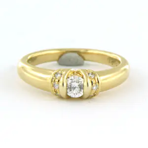18k geel gouden ring bezet met briljant geslepen diamant 0.31ct kaufen? Bieten Sie von 700!