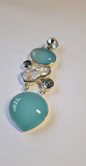 luchtige hemelsblauwe kleur amrapali hanger natuurlijke facetgeslepen aquakwarts kopen? Bied vanaf 80!