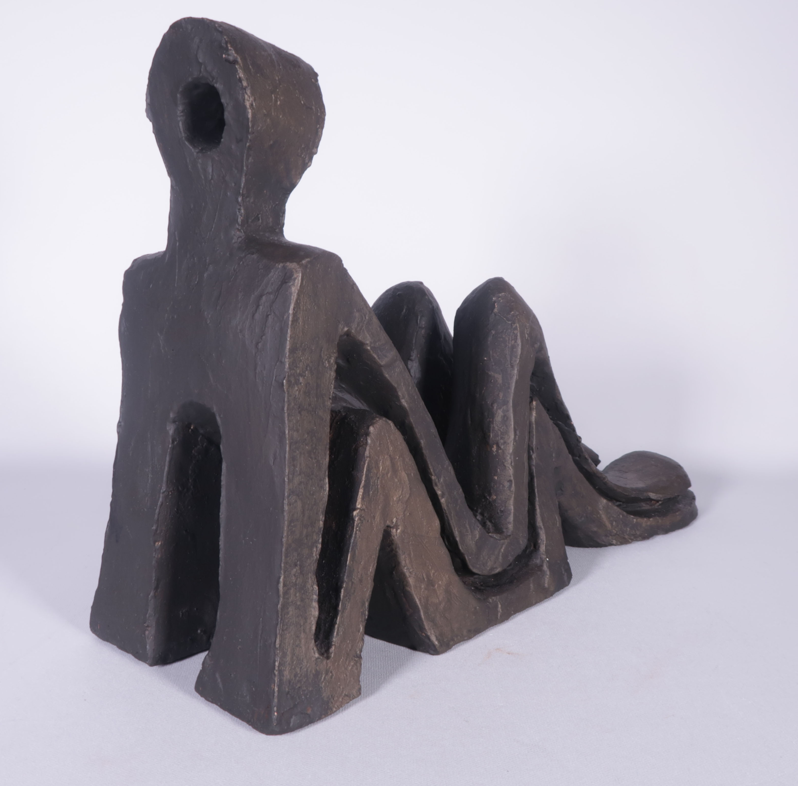 Toon Gielen - Beschilderd keramiek, Gestileerde zittende man kopen? Bied vanaf 1!